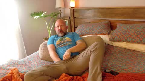 fuckadilf online show from December 4, 2025, 2:59 pm