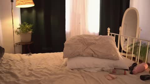 Eva         all my links   online show from February 20, 2025, 1:40 pm