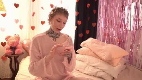 Eva         all my links   online show from February 14, 2026, 9:50 am