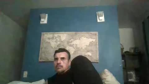 fuego1ento22 online show from December 5, 2024, 8:44 am