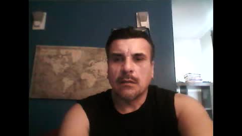 fuego1ento22 online show from February 25, 2025, 7:36 pm