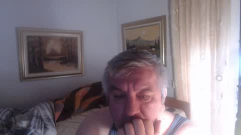 Snapshot of fukingcrazy chatting on October 22, 2025, 10:26 am fukingcrazy online show from October 22, 2025, 10:26 am