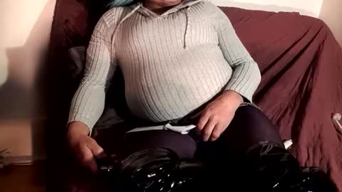 Pizzaz online show from October 10, 2025, 3:22 pm