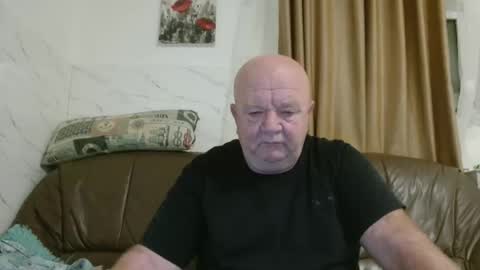 fullballs6 online show from December 2, 2025, 3:01 am