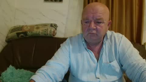 fullballs6 online show from December 3, 2025, 3:03 am