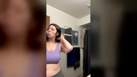 Linnys Palace online show from February 5, 2026, 5:28 pm