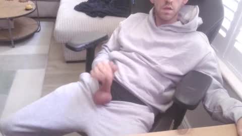 funkybits online show from November 12, 2025, 12:38 pm