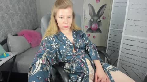 Snapshot of funny_bunny4 chatting on January 19, 2025, 3:32 pm funny_bunny4 online show from January 19, 2025, 3:32 pm