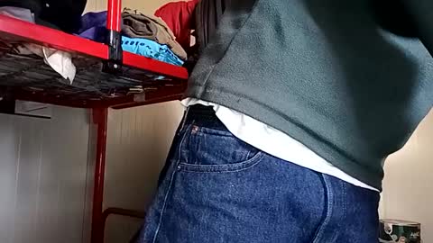 Italian men online show from December 13, 2024, 1:33 pm