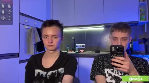 funny_roomm online show from November 15, 2025, 7:21 pm