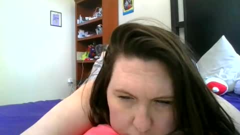fuzzypeaches87 online show from March 1, 2026, 4:31 pm