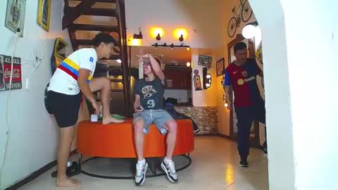 FYOTTY online show from October 14, 2025, 11:33 am