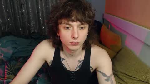 Ian online show from December 18, 2025, 10:49 pm