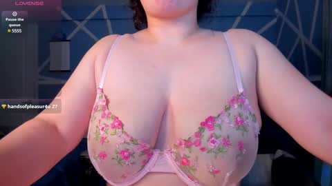 Snapshot of gaaby_ chatting on February 24, 2025, 6:05 am gaaby  online show from February 24, 2025, 6:05 am