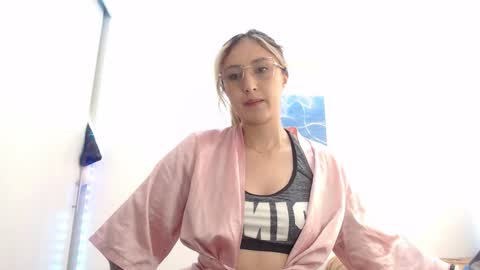 Snapshot of gabb_rioss chatting on October 21, 2025, 4:08 pm Gabriela online show from October 21, 2025, 4:08 pm