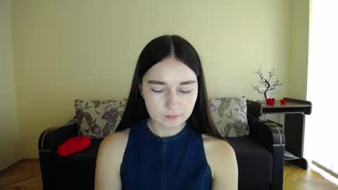 Jaklin online show from September 22, 2025, 8:49 am