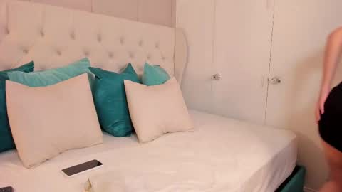 Gabriela online show from March 6, 2025, 11:25 am