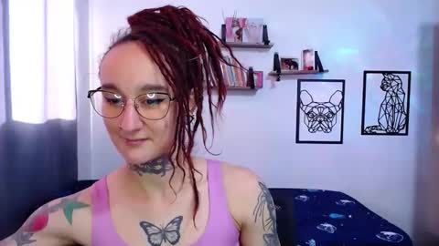 Snapshot of gabby_moon09 chatting on October 9, 2025, 12:14 pm gabby_moon09 online show from October 9, 2025, 12:14 pm
