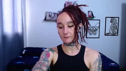Snapshot of gabby_moon09 chatting on October 11, 2025, 2:59 pm gabby_moon09 online show from October 11, 2025, 2:59 pm