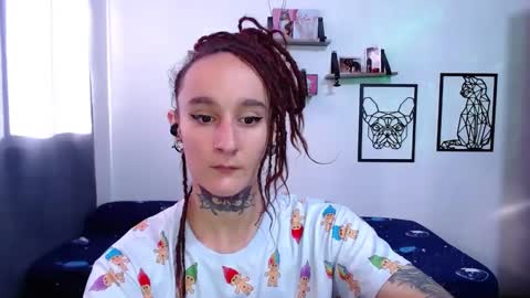 Snapshot of gabby_moon09 chatting on October 14, 2025, 12:28 pm gabby_moon09 online show from October 14, 2025, 12:28 pm