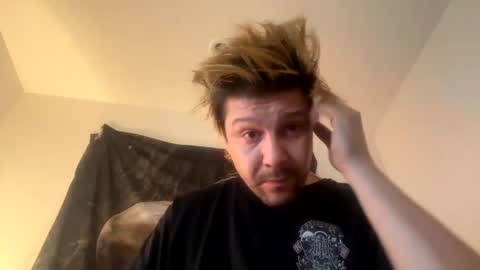 yeeah online show from December 16, 2024, 11:22 am