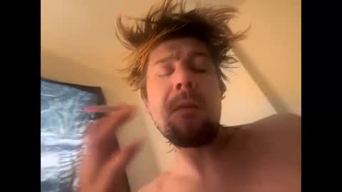 yeeah online show from February 6, 2025, 2:48 pm