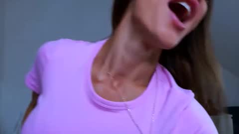 GabiCarter online show from September 9, 2025, 10:37 am