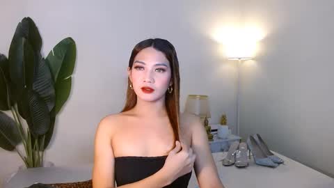 Snapshot of gabriela_deluxe chatting on October 18, 2025, 8:15 am gabriela_deluxe online show from October 18, 2025, 8:15 am