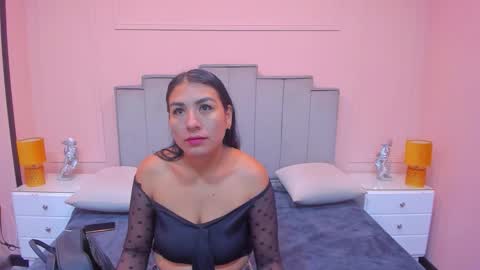 Snapshot of gabriela_lux chatting on September 27, 2025, 11:59 am online show from September 27, 2025, 11:59 am