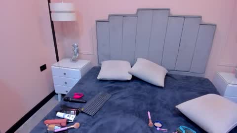Snapshot of gabriela_lux chatting on October 1, 2025, 11:38 am online show from October 1, 2025, 11:38 am