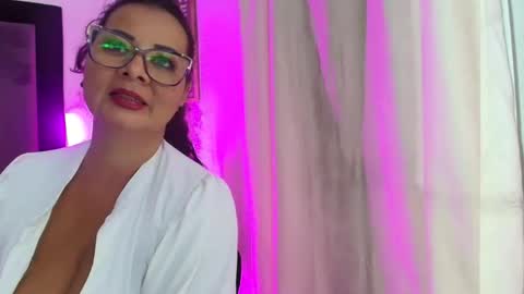 GABRIELA online show from November 29, 2025, 9:40 pm