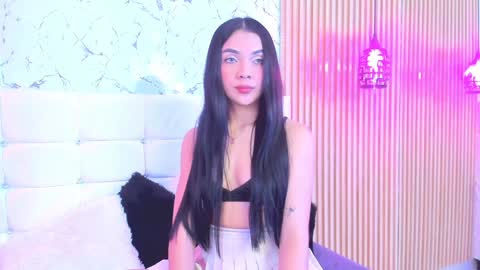 Gabriela Evans MS online show from January 13, 2025, 3:23 am