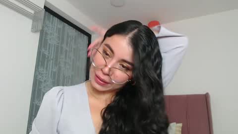 GabrielaRossa online show from January 13, 2025, 12:45 pm