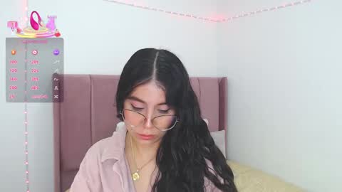 GabrielaRossa online show from September 30, 2025, 2:33 pm