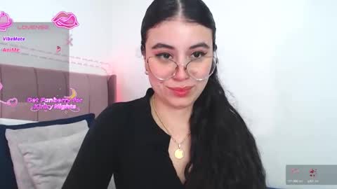 GabrielaRossa online show from December 19, 2025, 2:35 pm