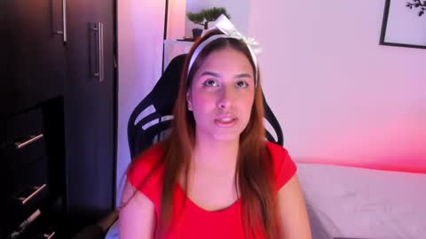 Snapshot of gabriella__tom chatting on September 17, 2025, 9:38 pm Gabriella online show from September 17, 2025, 9:38 pm