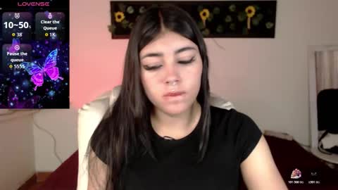 gabriella_live_ online show from November 12, 2025, 1:33 pm