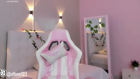 Gabriella online show from March 7, 2025, 8:11 pm