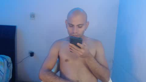 Snapshot of gabrielle_ramirez chatting on December 11, 2024, 1:05 am Gabriel online show from December 11, 2024, 1:05 am