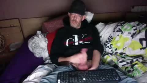 gabssss0802 online show from December 8, 2024, 8:15 pm