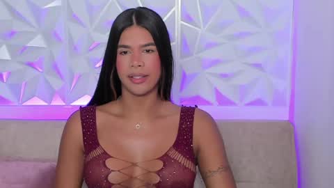 Gabriela  online show from November 13, 2025, 11:25 pm