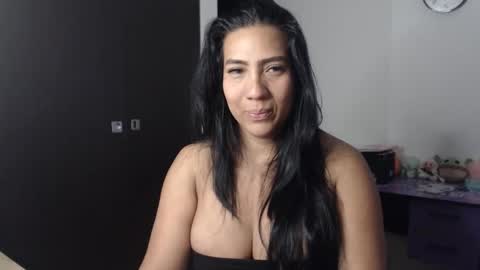 Snapshot of gaby_bluexx chatting on April 18, 2026, 10:52 am Gaby Blue online show from April 18, 2026, 10:52 am