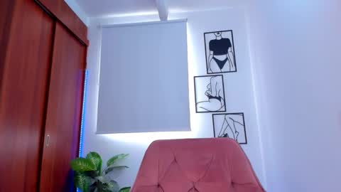 Snapshot of gaby_girl chatting on September 13, 2025, 8:52 pm    online show from September 13, 2025, 8:52 pm