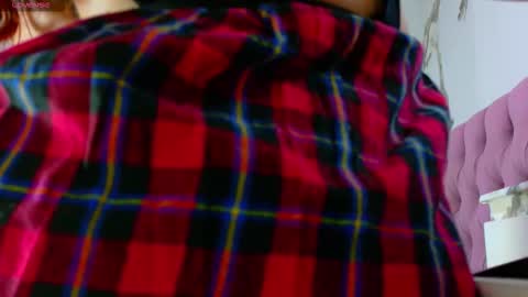 gaby_vegaa online show from November 3, 2025, 5:42 am