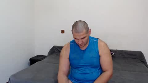 gabyfeatbogdy online show from December 19, 2024, 8:23 am