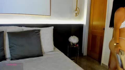 Gaby Vega  online show from January 13, 2026, 11:37 am