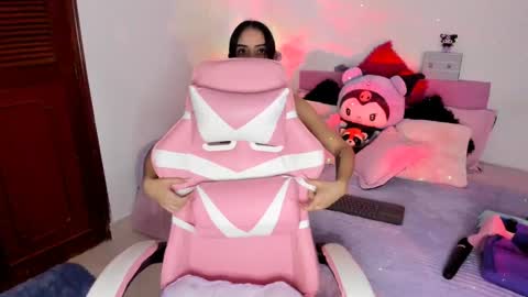 gabyye capprins online show from February 26, 2025, 7:27 pm