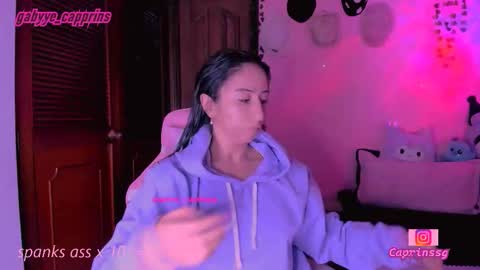 gabyye capprins online show from January 19, 2026, 12:25 am