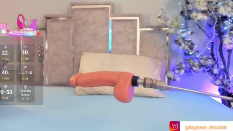 gabyyjones online show from September 30, 2025, 12:32 pm