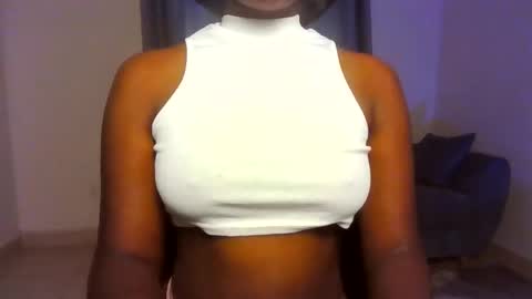 Snapshot of gada_charm chatting on June 7, 2026, 10:46 pm Gada online show from June 7, 2026, 10:46 pm